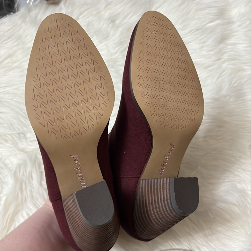 NWOT Violet & Red Jackson Lazer Cut Topline Bootie Burgundy Size 7 Stitch Fix - Picture 3 of 13